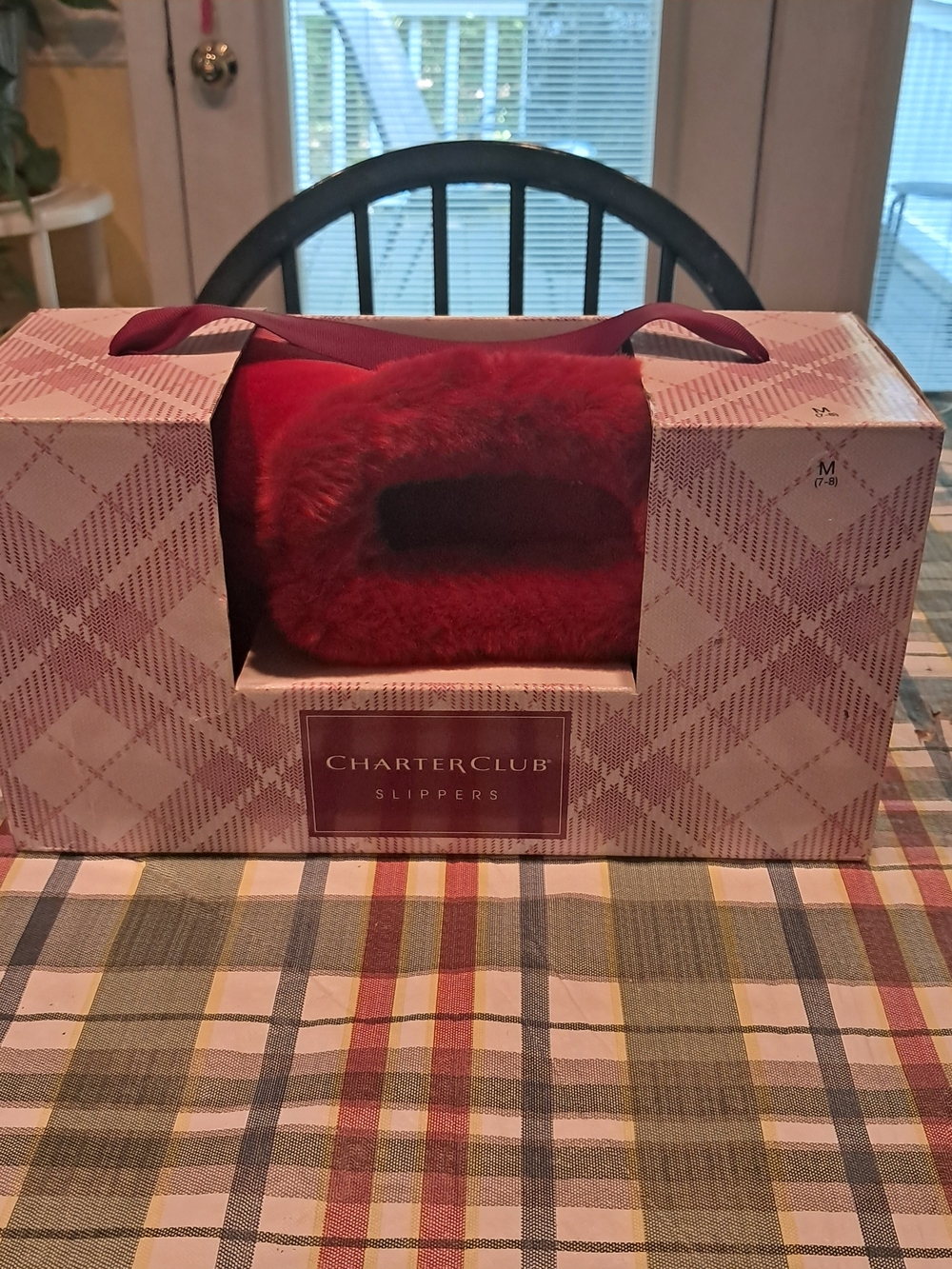 Charter Club Plush Red Slippers Women's Size M‎ 7-8